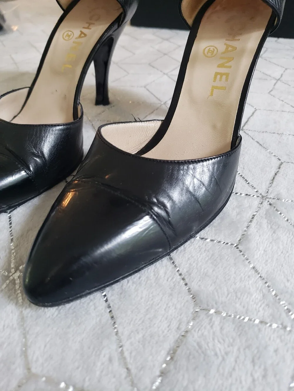 CHANEL | Womens Leather D'Orsay Pumps